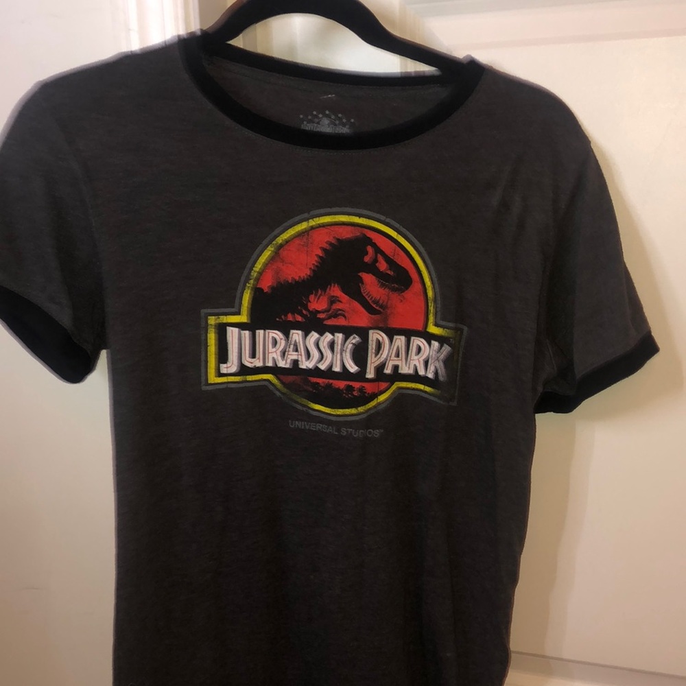 short sleeved graphic tee